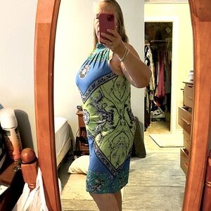 Sleeveless halter dress